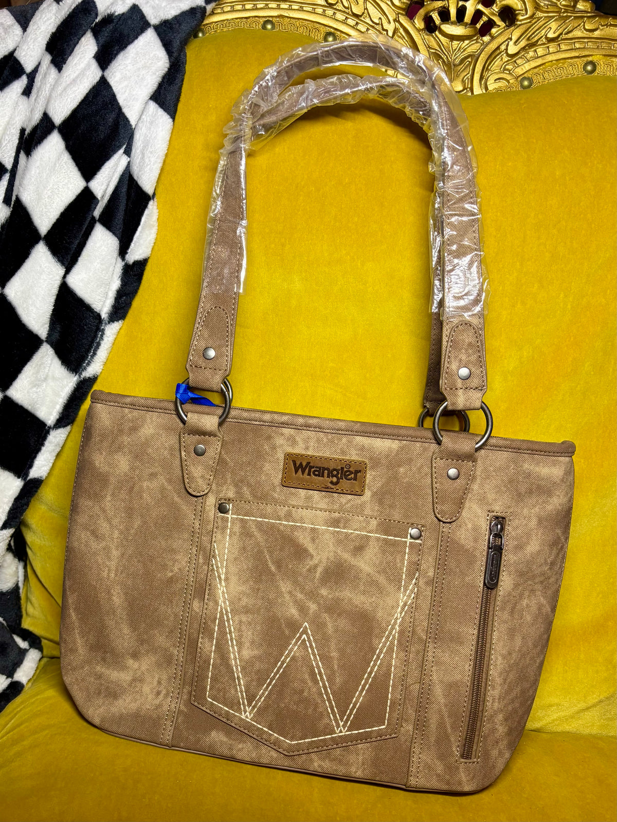 Wrangler Pocket Purse Tan