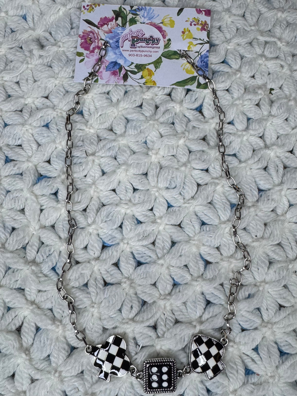 Winning Hand Necklace-Black